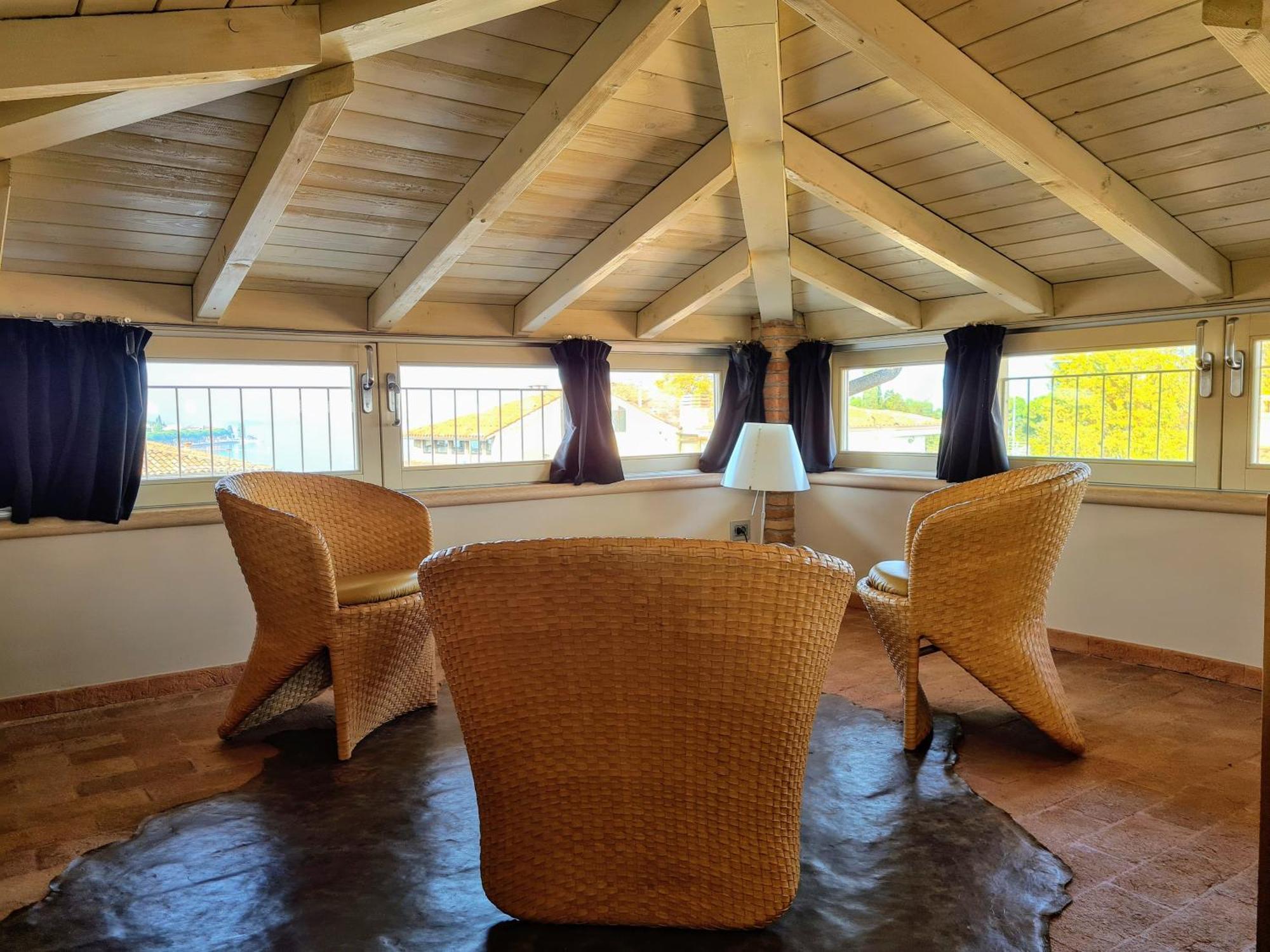 Prestige Room Lake View Split level